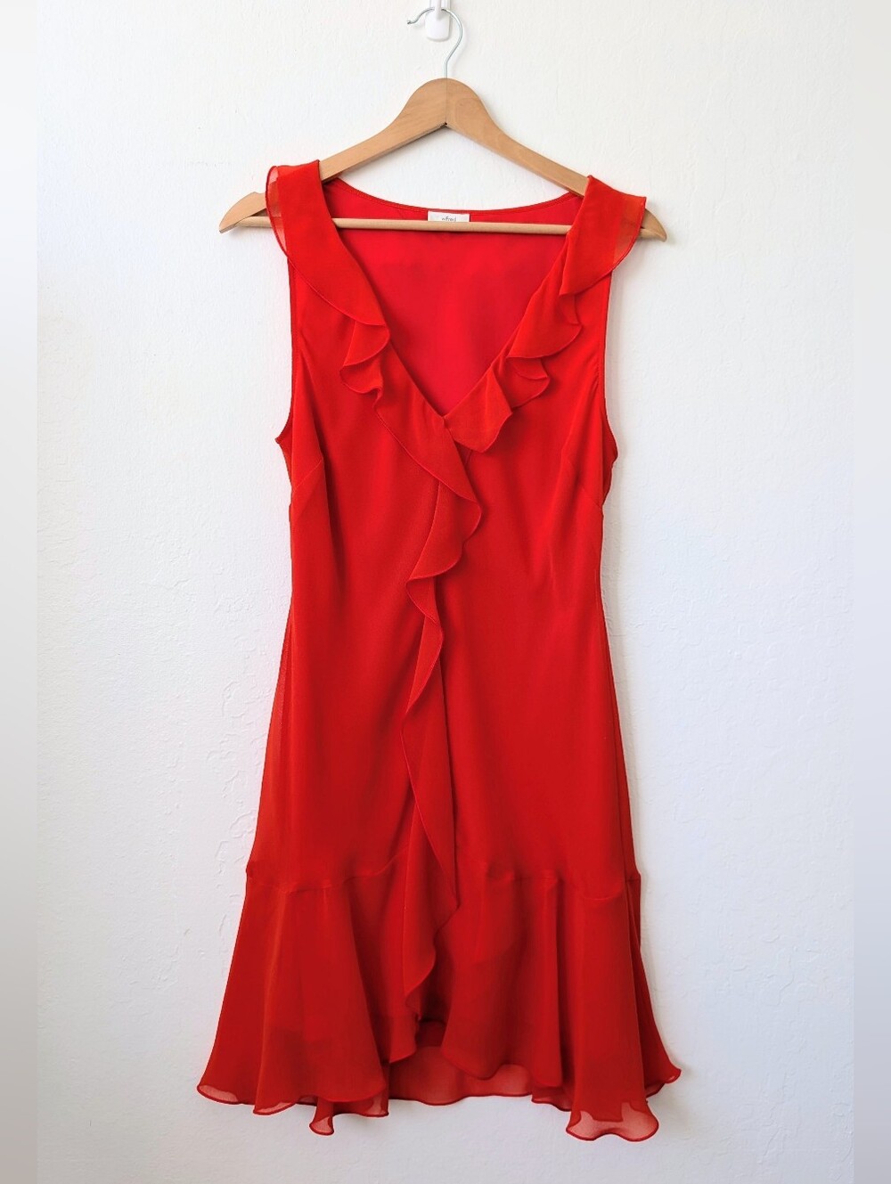 Aritzia Wilfred Poppy Orange Red Ruffle V-Neck Chiffon Mini Dress Size Medium